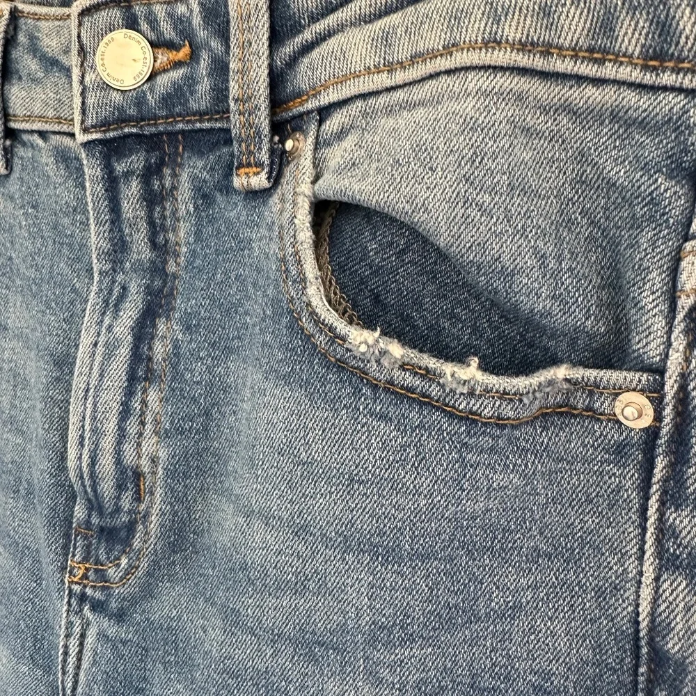 Denim Co | High Rise Perfect Wash Classic Rigged Quality Denim Slim Jeans - Picture 5 of 11